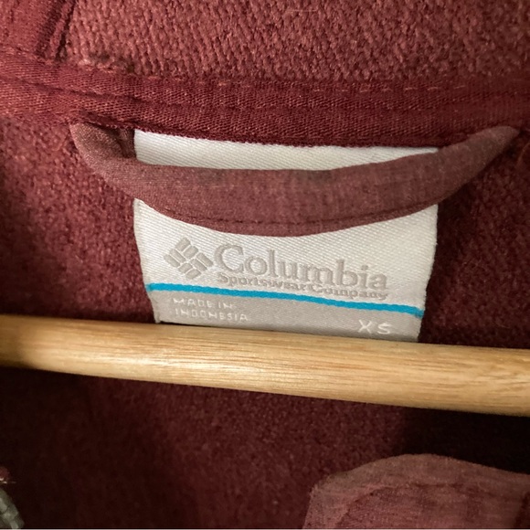 Columbia Long Softshell Jacket Burgundy Hooded XS Lightweight - Picture 3 of 7